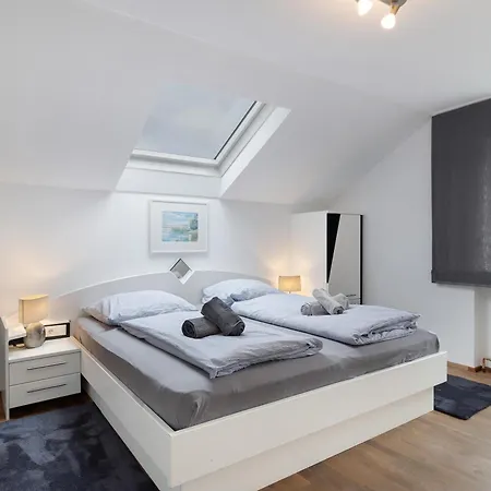Rheintal Apartment Hard